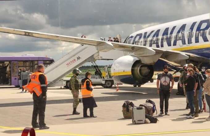    Ryanair       