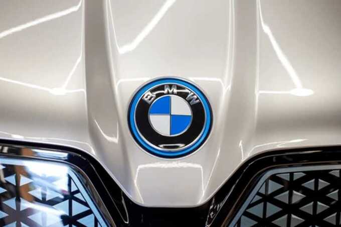  BMW        